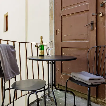 Apartment Klariska Near Michael's Gate Bratislava